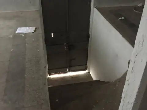 Local en Alquiler en Parque Chacabuco, USD 1.500