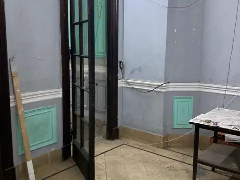 Depto Tipo Casa 8 ambientes con 2 baños