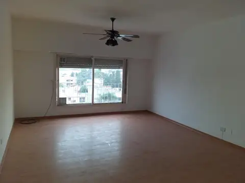 Escalada De San Martin 100, Piso 6