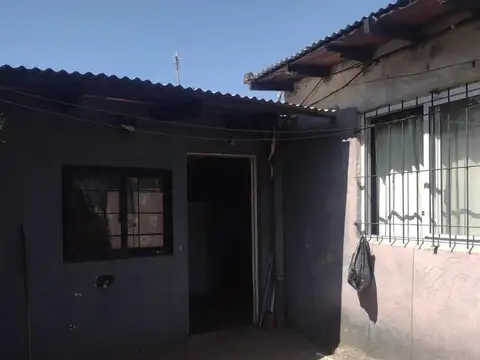 Oportunidad 3 casas totalmente terminadas+1 local