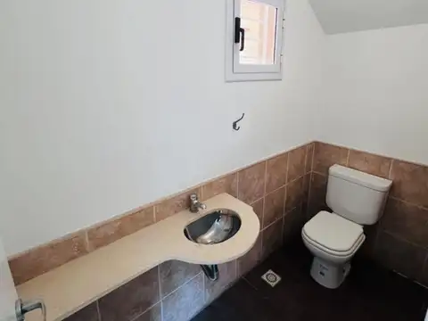 Depto Tipo Casa 3 ambientes con 2 baños