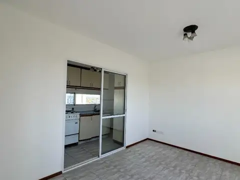 Dpto 2 amb con balcón y cochera - R. de Escalada