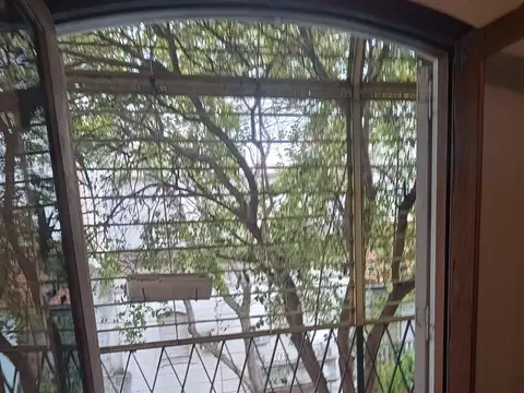 Montevideo 700, Piso 2