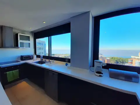 Departamento 4 ambientes con 3 baños