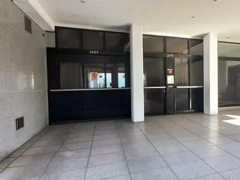 Monoambiente Semi amoblado Balcón Edificio con pileta y SUM