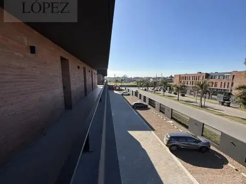 Av. Camaño 1100 Pilar
