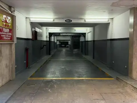 Viamonte 1800 Balvanera Cochera U$11.500