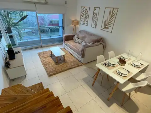 Casa 2 ambientes con 1 baño