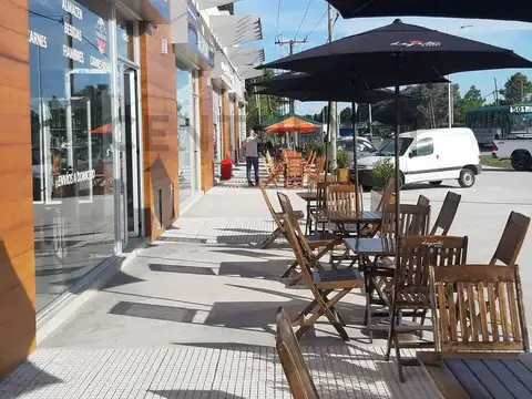 Alquiler en Complejo Cabral Apto Gastronómico