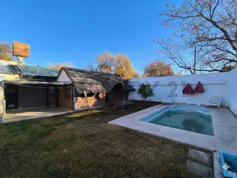C21 Lucio Barroso Vende Casa en Sexta Sección