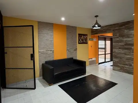 Departamento en Alquiler en Gregorio de Laferrere, $ 450.000