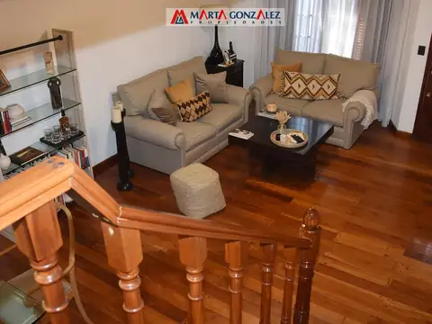 Casa 5 ambientes con 5 baños