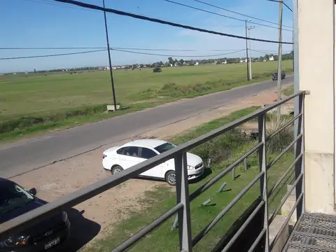 Avenida Illia 200, Piso 1