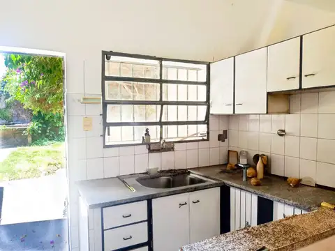 CASA 2 DORMITORIOS EN VENTA BARRIO INDUSTRIAL