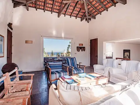 Casa en Venta al Este