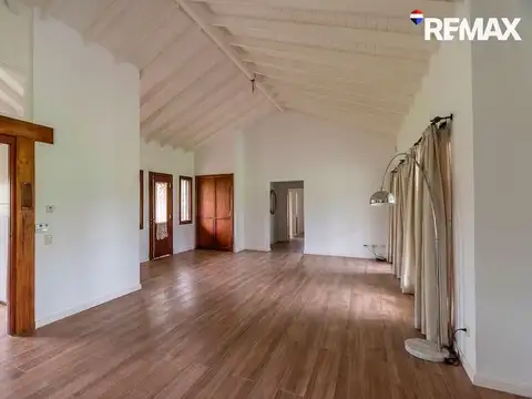 Casa en Venta en Loma Escondida, USD 340.000