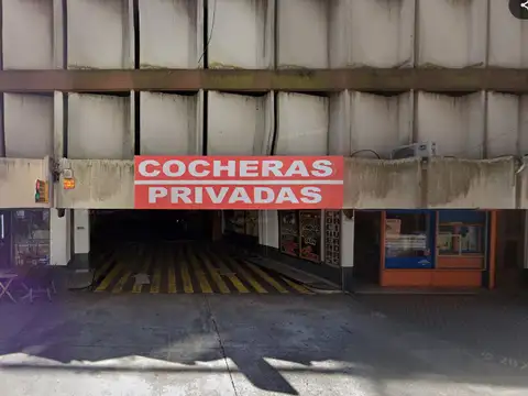 Cochera en venta en Rosario