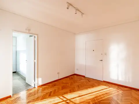 Espinosa 1900, Piso 4