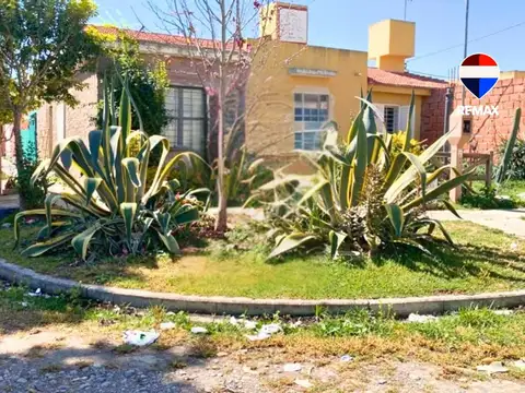 VENTA CASA EL HUAICO ZONA NORTE 4 DORM