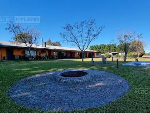 Chacra  en Zarate con casa principal, de huéspedes y encargado, Buenos Aires