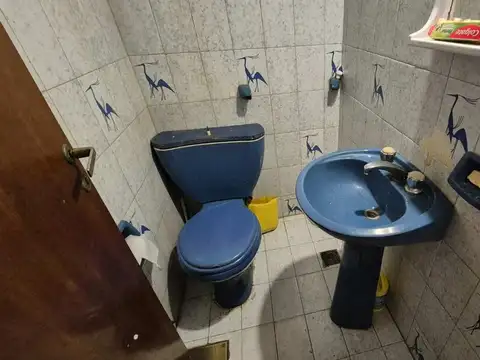 Casa 4 ambientes con 1 baño