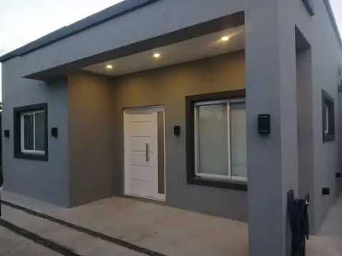 Casa en Venta en Domselaar, USD 119.000