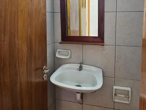 Local en Alquiler en Villa Gobernador Galvez, $ 550.000