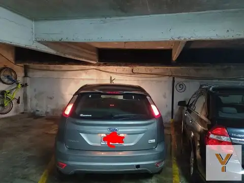 Cochera en venta - 17Mts2 - Abasto