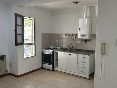 Faustino Allende 100, Piso PB