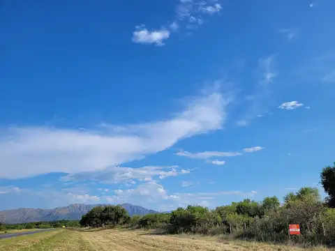 Aloja - CHARBONIER. Vendo campo 23ha. a 2km de la ruta 38.