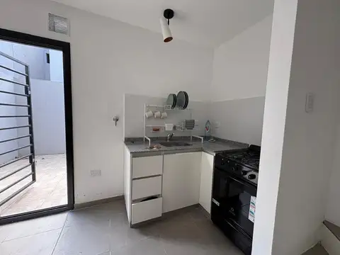 DUPLEX CENTRICO EN ALQUILER ESCOBAR