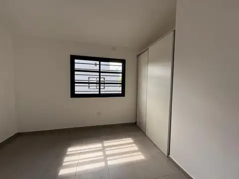 Saavedra 113 , Piso PB
