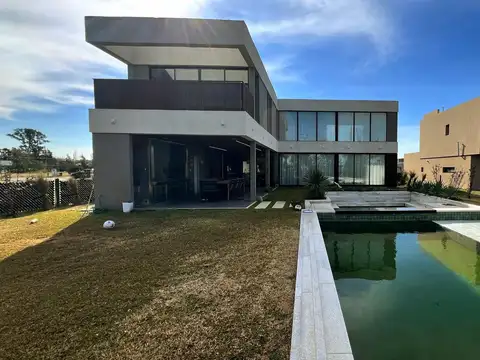 av arturo illia al 500