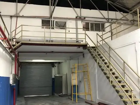 Galpon en Alquiler en Parque Chacabuco, $ 9.800.000