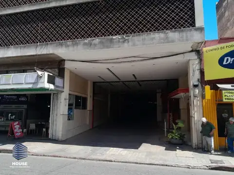 COCHERA EN BARRIO CENTRO EN VENTA