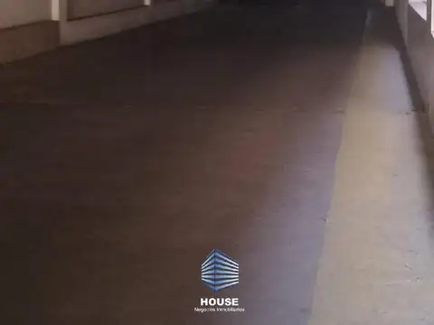 COCHERA EN BARRIO CENTRO EN VENTA