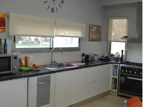 Casa en Venta al Este