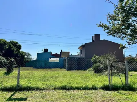 VENTA EXCELENTE TERRENO 225 M2 BARRIO LOS PINARES