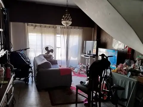 Depto Tipo Casa en Venta de 4 ambientes