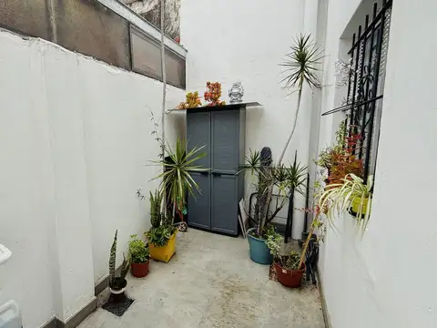 Depto Tipo Casa en Venta en Coghlan, USD 150.000