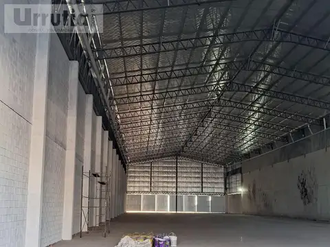 Galpón en Acceso oeste Ituzaingo