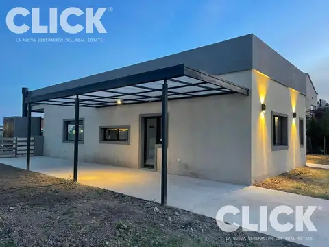 Casa 5 ambientes con 3 baños