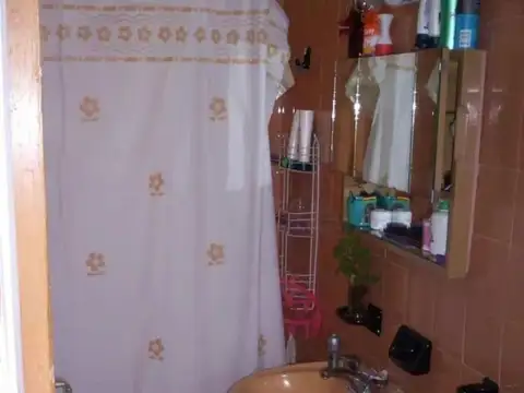 Depto Tipo Casa en Venta en Lanus Este, USD 55.000