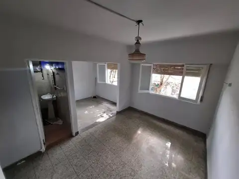 Avenida Presidente Arturo Illia al 2900