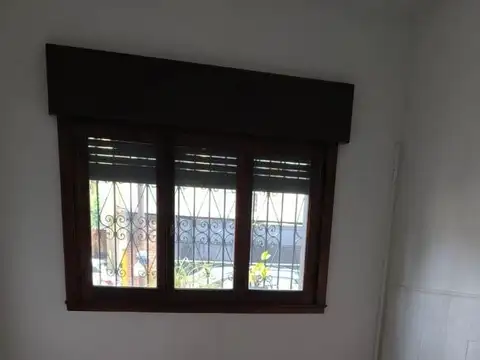 Casa 4 ambientes con patio en Quilmes - Quilmes residencial