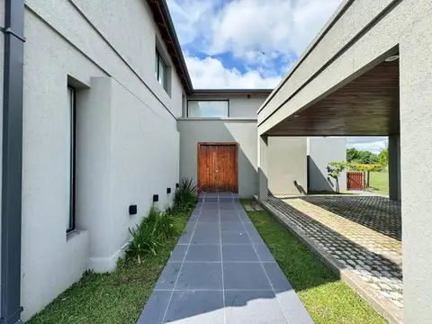 Casa en Venta en Ibarlucea, USD 365.000