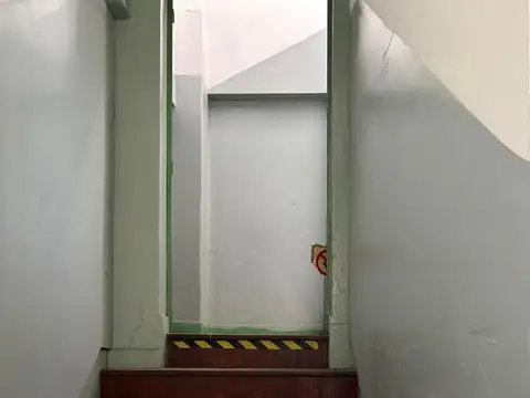 Galpon en Alquiler en Chacarita, USD 120.000