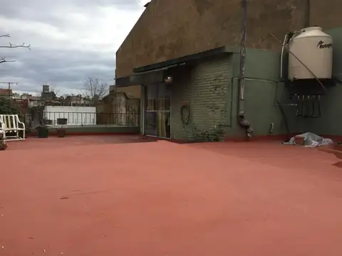 Depto Tipo Casa en Venta de 8 ambientes