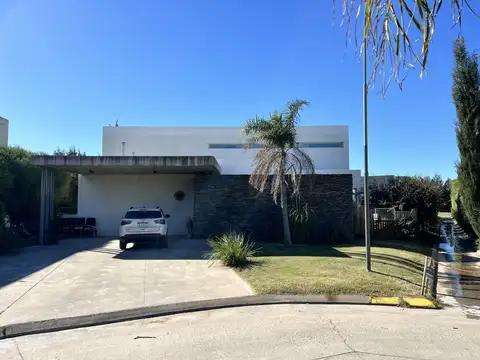 Casa en Venta en San Sebastian, USD 475.000