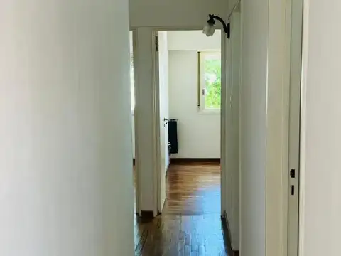 Departamento 4 ambientes con 2 baños